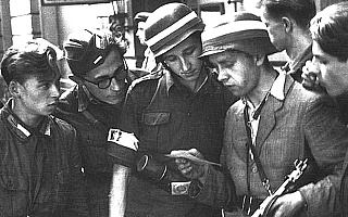 Żołnierze AK zdumieni treścią zaproszenia na obchody 70. rocznicy Godziny „W” Żołnierze AK zdumieni treścią zaproszenia na obchody 70. rocznicy Godziny „W”